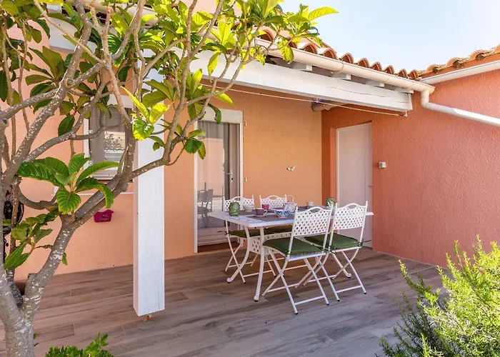 Gruissanne - Maison Avec Piscine, A 150m De La جرْويسا