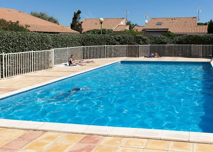 Gruissanne - Maison Avec Piscine, A 150m De La