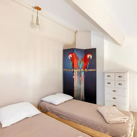 Holiday home Gruissanne - Maison Avec Piscine, A 150m De La